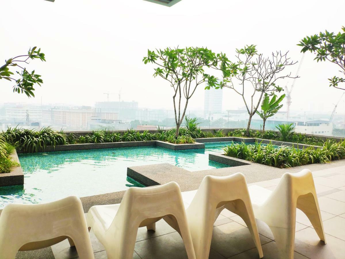 5-Star Apartment + Infinity Pool, 4 Pax, 1 Min To Jaya One Petaling Jaya Bagian luar foto